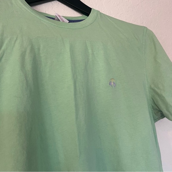 Brooks Brothers Basic Green Tee, 100% Cotton, Size Medium - Picture 2 of 4